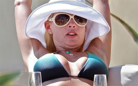 Katherine Heigl is Still in a Bikini of the Day