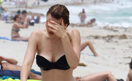 Aimee Teegarden Tits in a Bikini of the Day