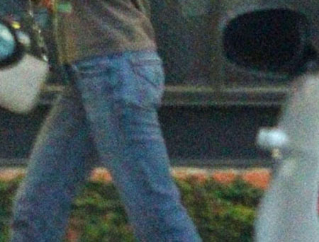 Natalie Portman Ass in Jeans for her Virgins Fans of the Day