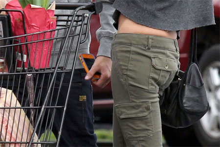 Selena Gomez's Ass Goes Grocery Shopping of the Day